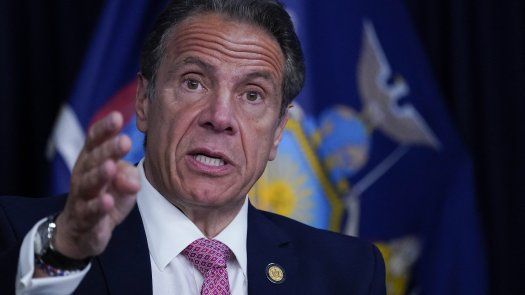 Andrew Cuomo, gobernador de Nueva York renuncia