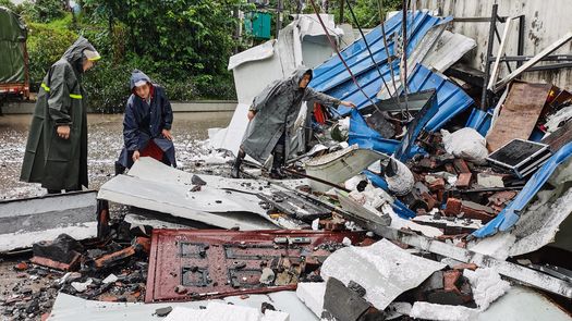 Tres muertos y decenas de heridos en terremoto en provincia china de Sichuan
