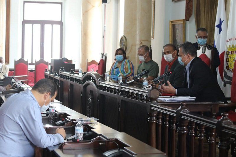 Las licencias con sueldo cuestan al Estado $3.9 millones al año y 40% de los 77 alcaldes en Panamá la tienen.