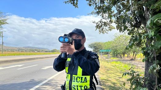 Operativo realizado por las unidades de la Dirección Nacional de Operaciones de Tránsito. Foto: @ProtegeryServir