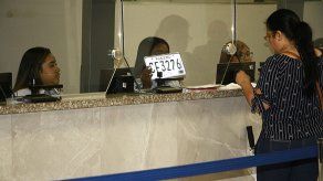 Alcaldía inicia entrega de placas del mes de enero