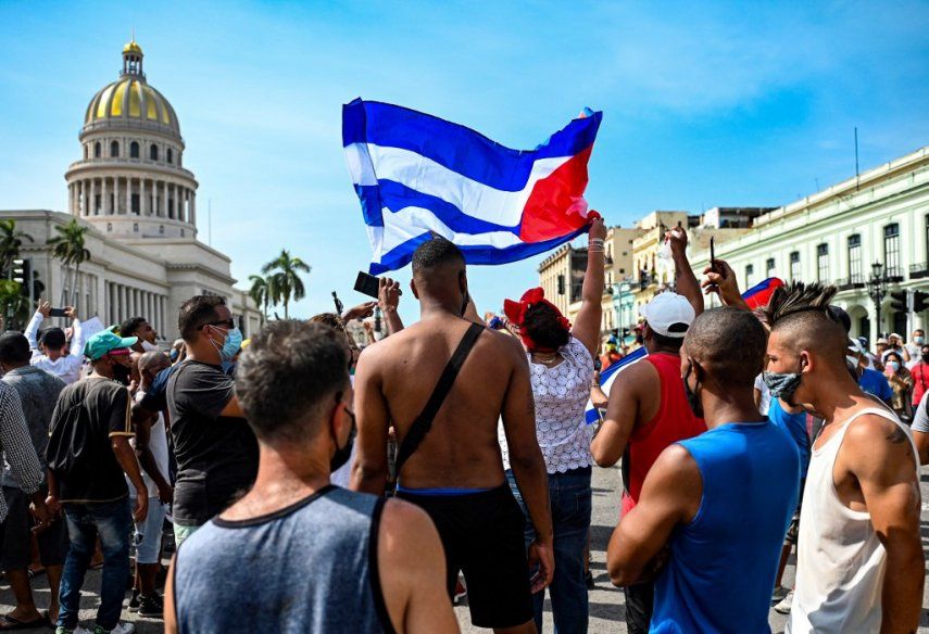 Cuba de 11,2 millones de habitantes, que había logrado un bajo nivel de contagios covid-19, registra desde julio un fuerte incremento.
