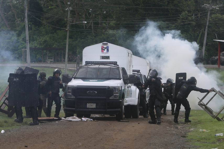 Defensoría del Pueblo denuncia uso excesivo de gas lacrimógeno durante protesta en Arimae