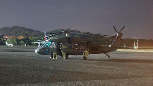 Momento en que los helicópteros de Estados Unidos llegaron al país. Momento en que los helicópteros de Estados Unidos llegaron al país.