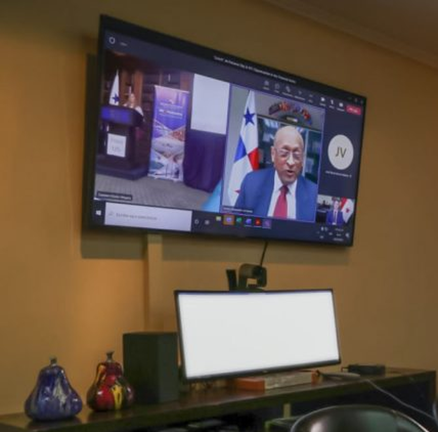 El ministro del MICI, Federico Alfaro Boyd, detalló, igualmente, otros atributos como las facilidades de primer mundo que presenta el país para ejecutivos globales, con una ciudad cosmopolita.