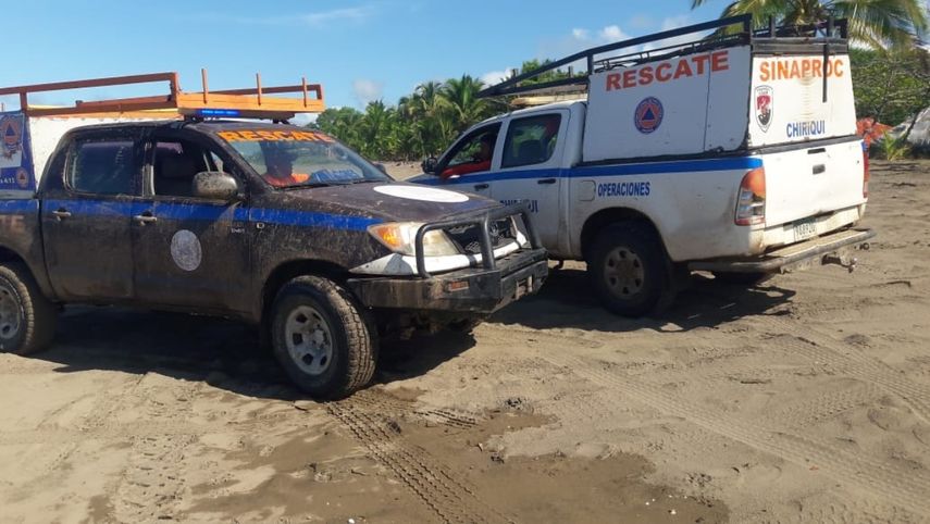 Con una pequeña ceremonia