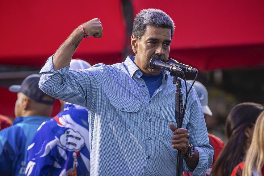 Henrique Capriles: "Maduro cierra la peor y más vacía campaña electoral de la historia". Henrique Capriles: "Maduro cierra la peor y más vacía campaña electoral de la historia".