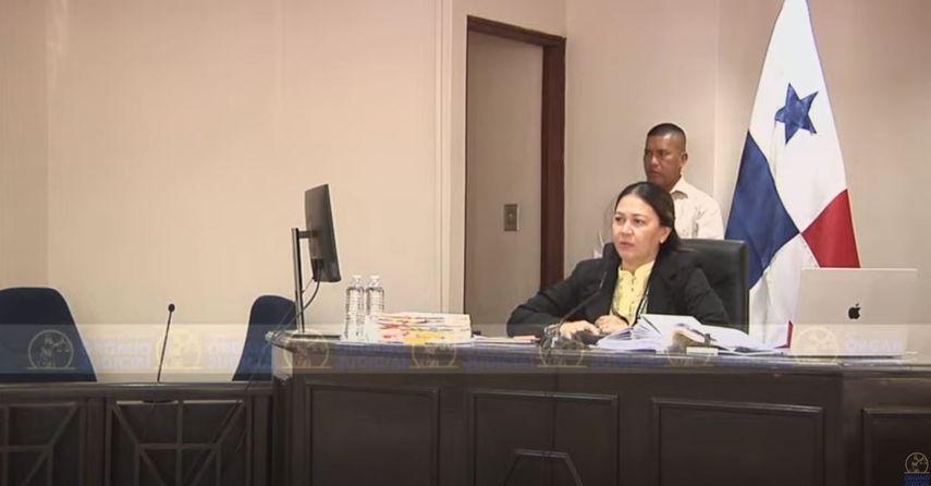 El fallo del caso Blue Apple también ordena el comiso a favor del Estado de bienes inmuebles, un terreno y cuentas bancarias. El fallo del caso Blue Apple también ordena el comiso a favor del Estado de bienes inmuebles, un terreno y cuentas bancarias.