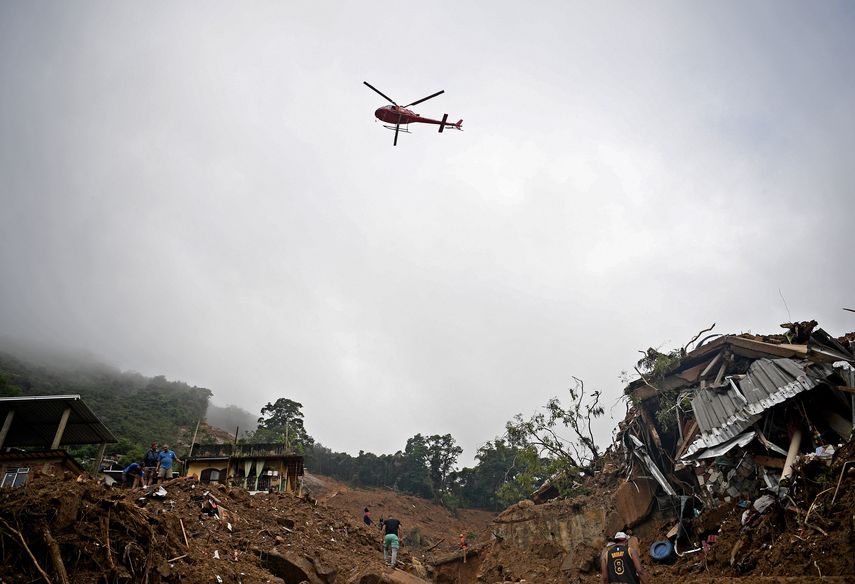 Río de Janeiro: Suben a 44 muertos por intensas lluvias