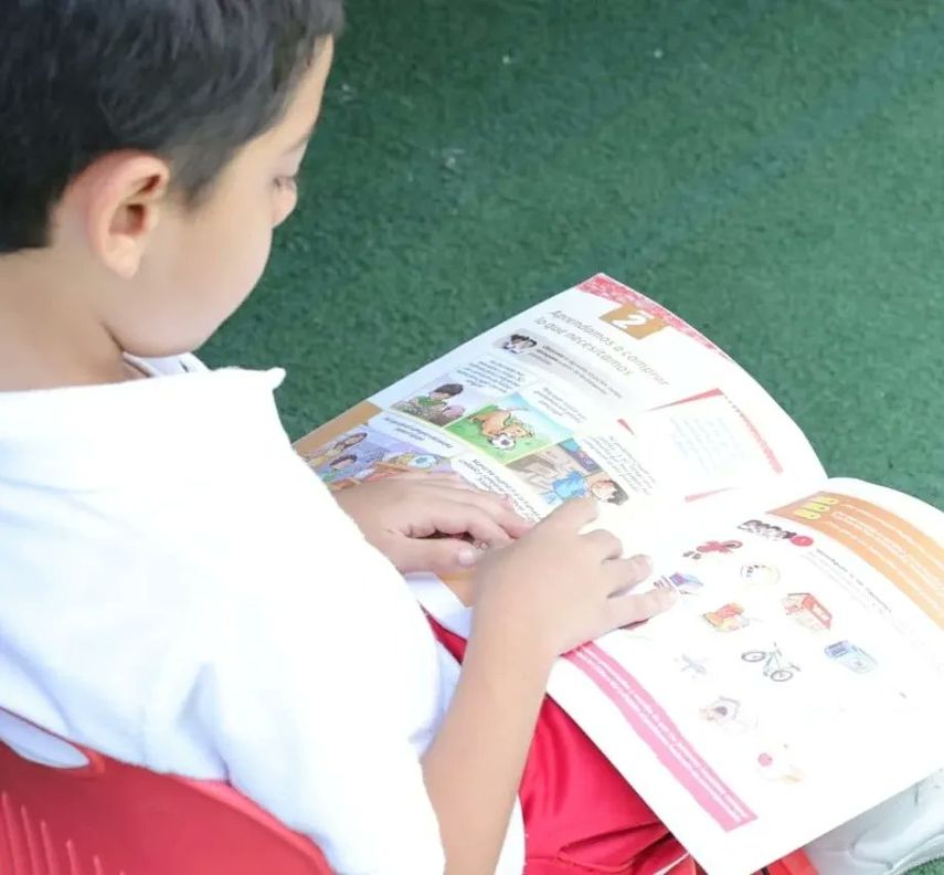 El Ministerio de Educación (Meduca) informó hoy que el martes, 7 de noviembre, se reinician las clases presenciales y la normalización de la atención educativa en las escuelas oficiales y particulares de todo el territorio nacional. El Ministerio de Educación (Meduca) informó hoy que el martes, 7 de noviembre, se reinician las clases presenciales y la normalización de la atención educativa en las escuelas oficiales y particulares de todo el territorio nacional.