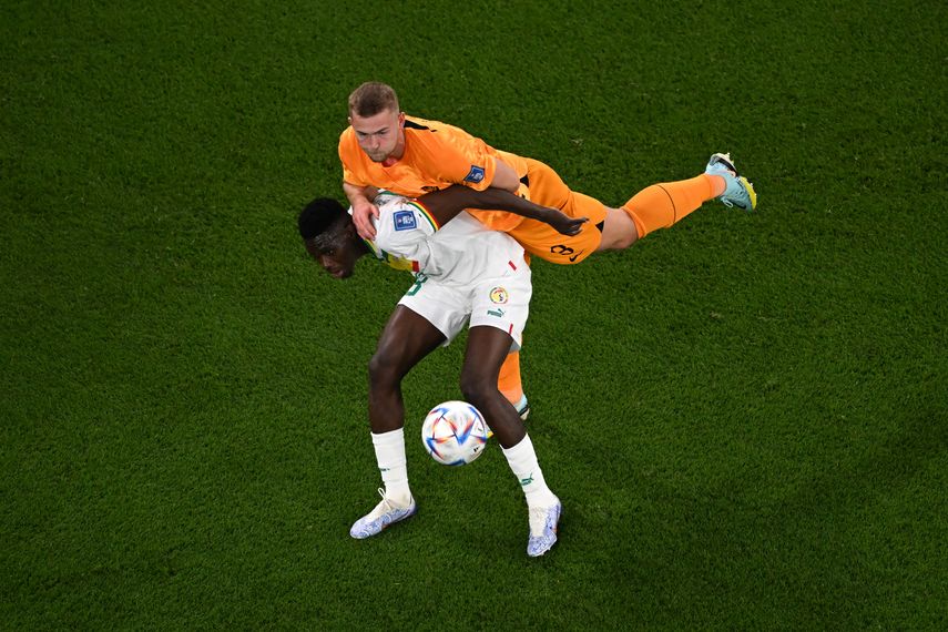 Con dos goles en los últimos minutos de juego, Países Bajos venció a Senegal por 2-0 y sumó tres puntos claves