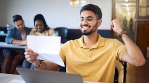 ¡Aplica ya! A las becas de maestría y postgrado de APEDE para estudiar Administración de Negocios