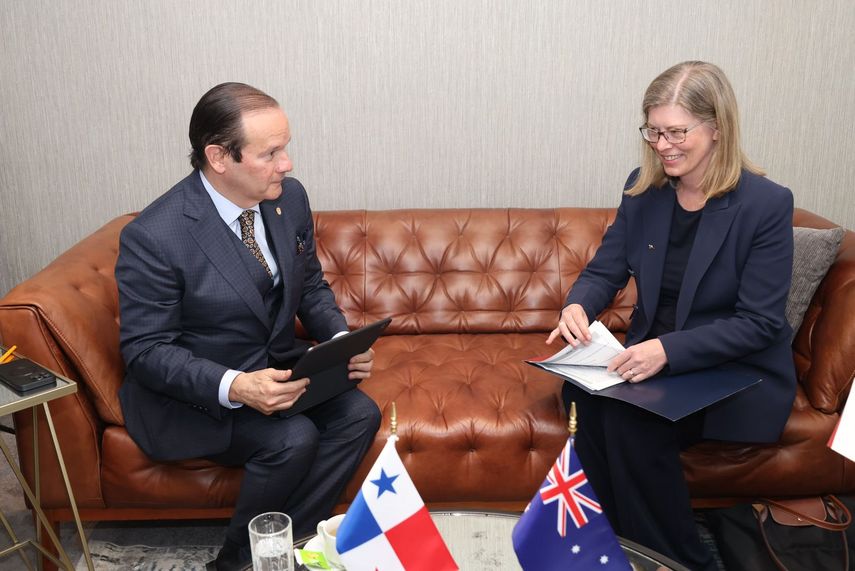 El Gobierno de Panamá invitó a doce países con embajadores concurrentes a adherirse al Tratado de Neutralidad del Canal interoceánico