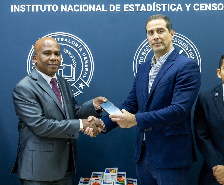 ATTT recibe 1,200 dispositivos móviles para mayor control del sistema de multas