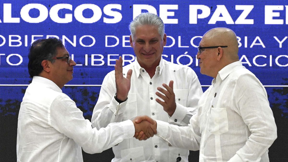 ELN y gobierno de Colombia firman cese al fuego por 6 meses&nbsp;