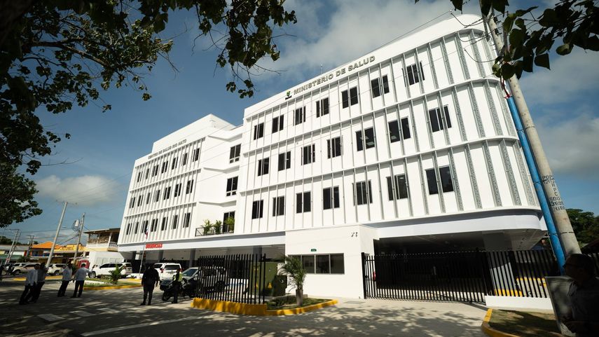 Mulino inaugura el nuevo Centro de Salud de Río Hato, obra de más de $15 millones