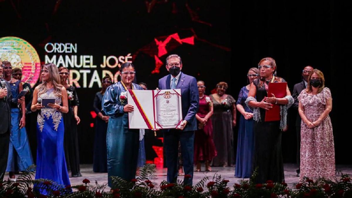 Panamá Orden Manuel José Hurtado en educación