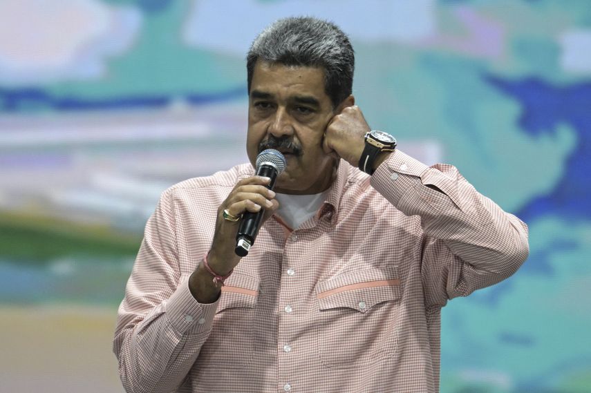 Maduro se desquicia y ordena un toque de queda en Internet
