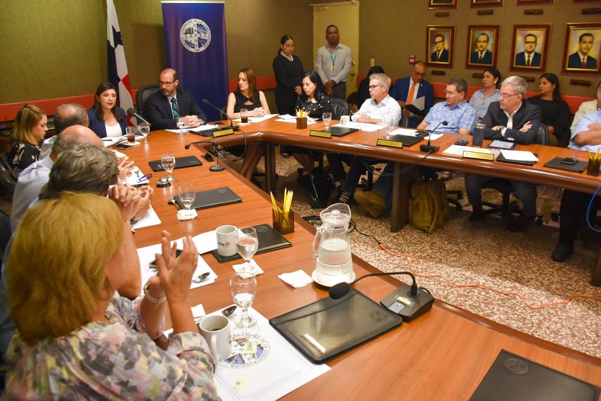Panamá lanza Observatorio del Mercado Laboral para mejorar empleo y capacitación