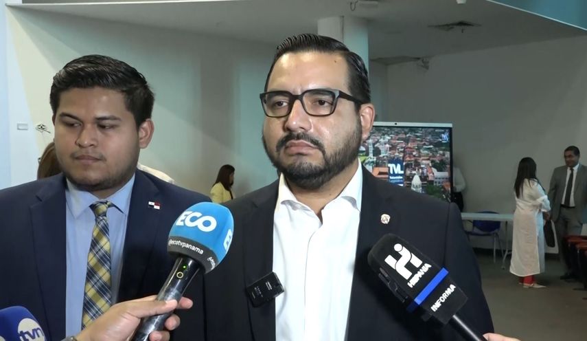 El diputado Edwin Vergara, presidente de la Comisión de Trabajo de la Asamblea Nacional.