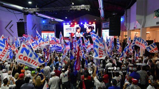 Cortizo encabeza resultado de presidenciales de Panamá