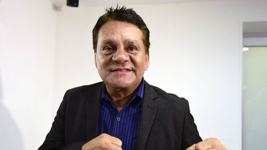 Manos de Piedra Durán, leyenda panameña del boxeo, hospitalizado por problema cardíaco