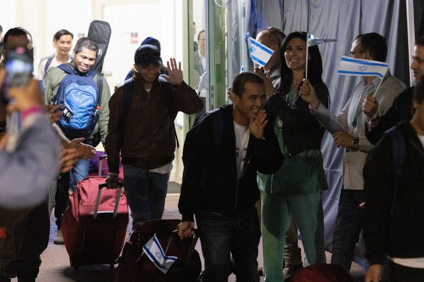 Ciudadanos tailandeses rehenes por militantes de Hamas y liberados recientemente. Ciudadanos tailandeses rehenes por militantes de Hamas y liberados recientemente.