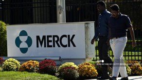 Laboratorio estadounidense Merck detiene el desarrollo de dos vacunas anticovid