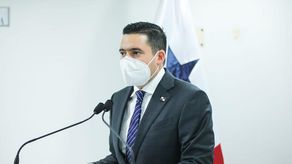 Errores del gobierno se le facturan a Gaby Carrizo