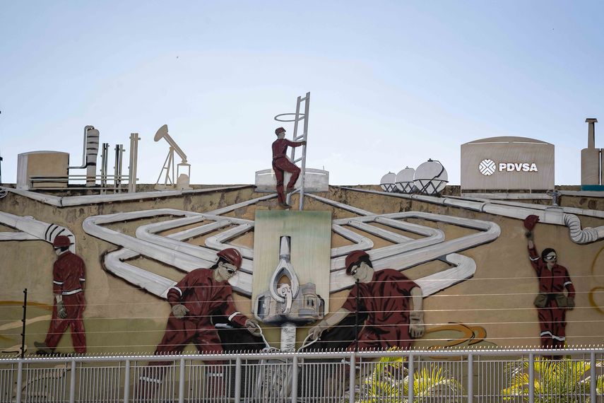 La estatal Petróleos de Venezuela (PDVSA) confirmó este miércoles que está en un proceso de negociación con Estados Unidos para la venta de volúmenes de crudo