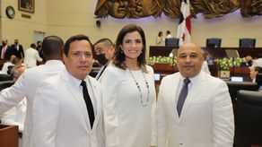 Diputados que renunciaron a bancada del CD evalúan sus opciones