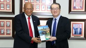 MEF y JICA abordan avances en la línea 3 del Metro de Panamá