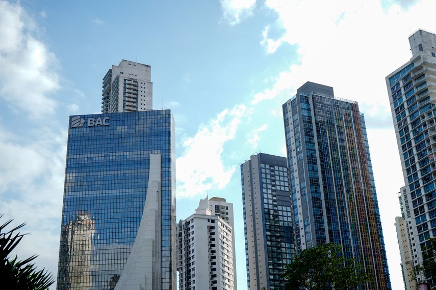 Asociación Bancaria de Panamá pide a clientes acercarse