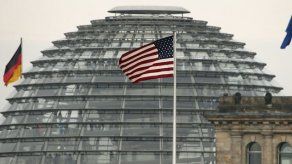 Alemania invita a EEUU a analizar versiones de espionaje