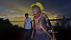 Cacique Raoni se recupera del covid-19 y recibe alta hospitalaria