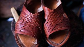 Adidas ofrece disculpa pública por apropiación de huaraches del estado mexicano de Oaxaca