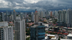 Tasas de interés en Panamá, siguen golpeando los bolsillos.