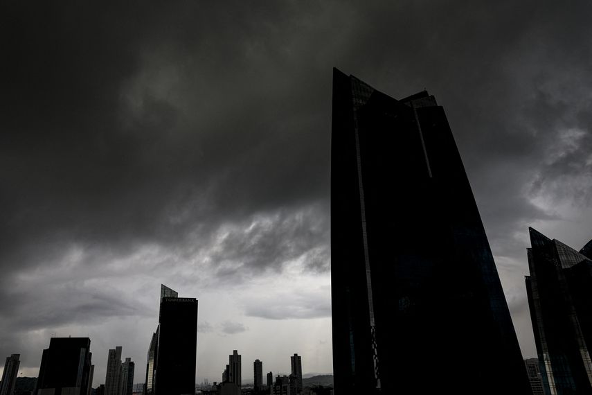 Persisten remanentes de la Onda Tropical #3 en Panamá