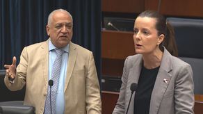 Diputados Camacho y Prado se enfrentan a causa del expresidente Martinelli
