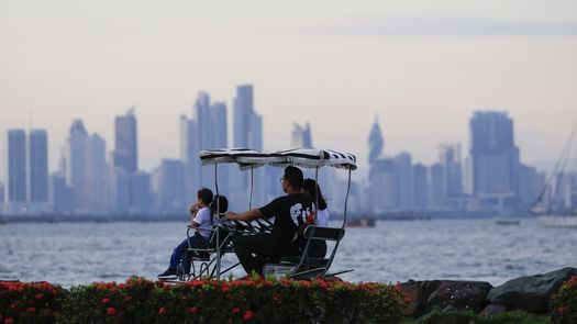 Panamá impulsa estrategias regionales de turismo sostenible e inversión extranjera
