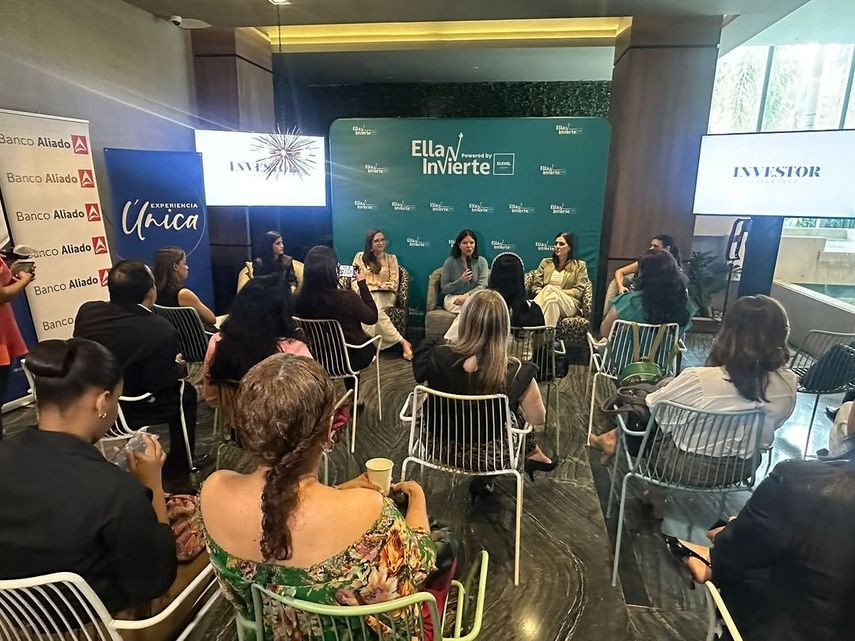 Se busca brindar las herramientas para que las mujeres aprendan y se empoderen financieramente. Se busca brindar las herramientas para que las mujeres aprendan y se empoderen financieramente.