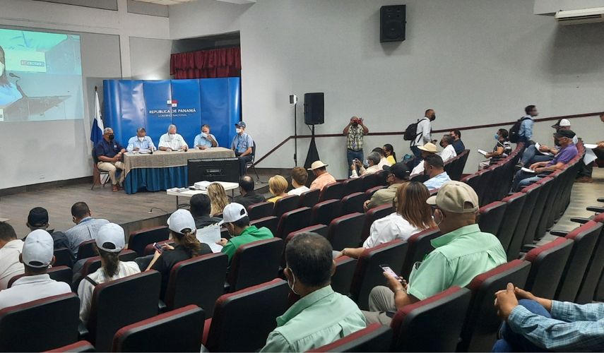 MIDA: representantes del sector del agro dialogan