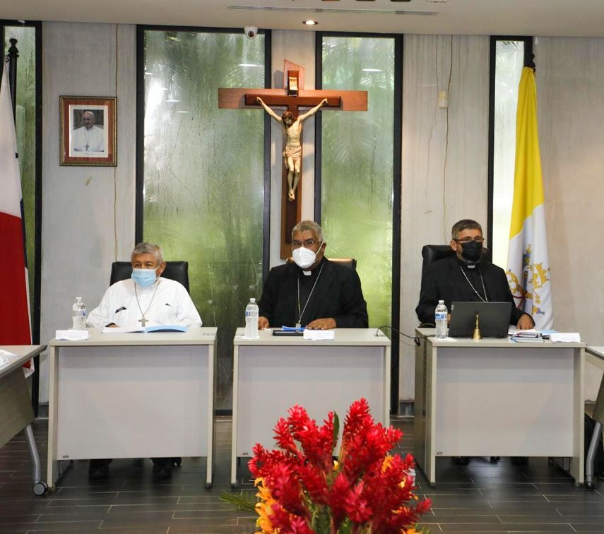 Obispos conocen sobre las reformas electorales