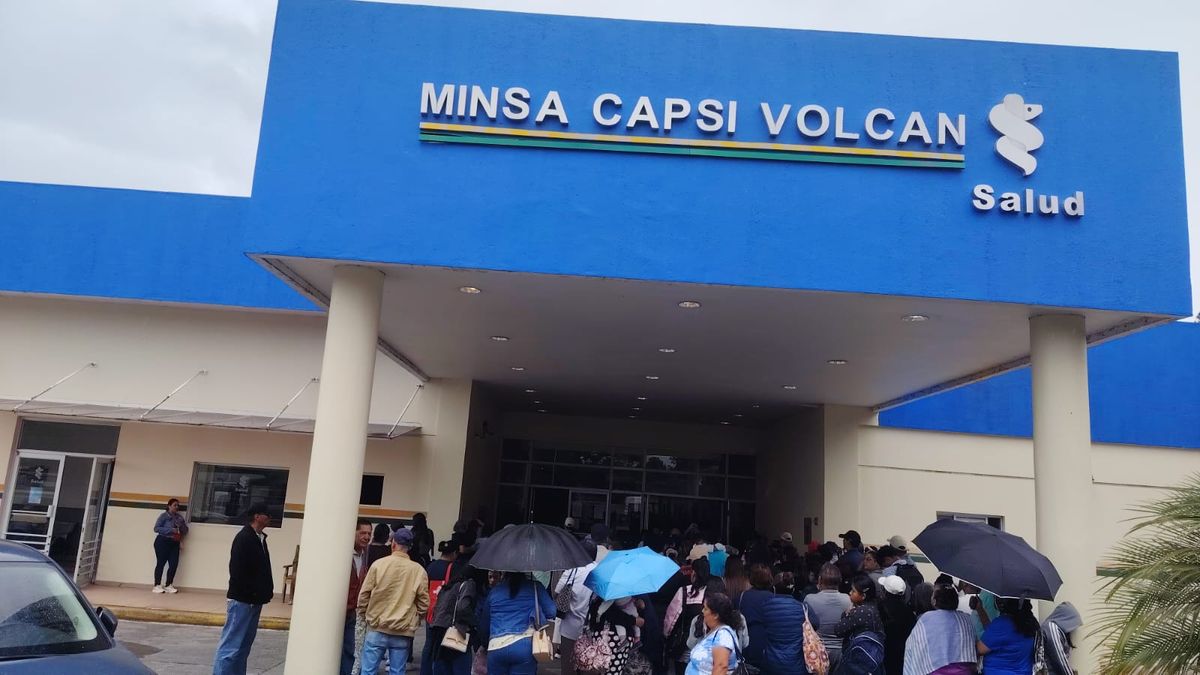 Más de 400 personas fueron atendidas en una jornada dermatológica gratuita realizada en el Minsa Capsi de Volcán, donde especialistas se enfocaron en la detección temprana del cáncer de piel y otras afecciones. Más de 400 personas fueron atendidas en una jornada dermatológica gratuita realizada en el Minsa Capsi de Volcán, donde especialistas se enfocaron en la detección temprana del cáncer de piel y otras afecciones.