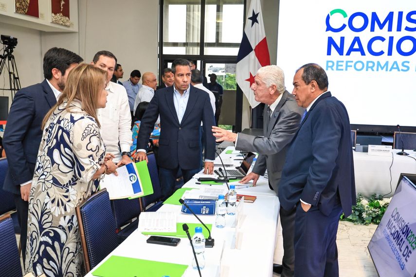 Reformas al Código Electoral avanzan con consensos, rechazos y postergaciones