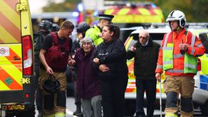 Dos personas asesinadas y cuatro heridas graves en ataque a una sinagoga en Mánchester