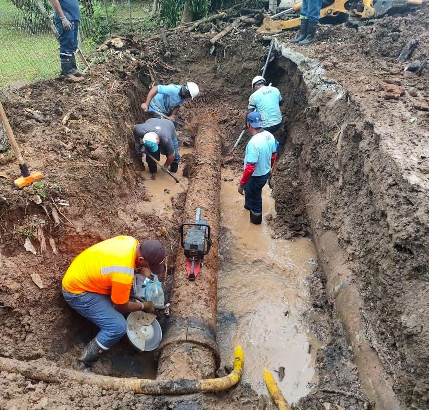 IDAAN evalúa plan de reemplazo de tuberías antiguas en la capital