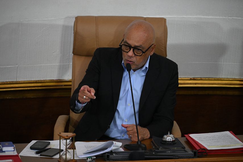 Parlamento de Venezuela propone prohibir observación internacional en elecciones