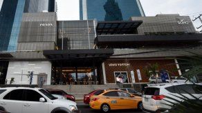 Estados Unidos emite nuevas licencias para Balboa Bank y Soho Mall