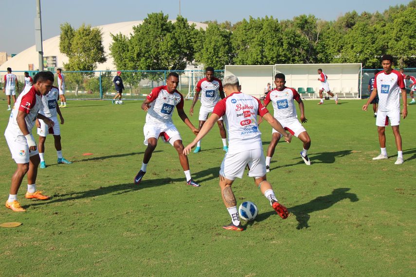 Panamá lista para enfrentar a Camerún
